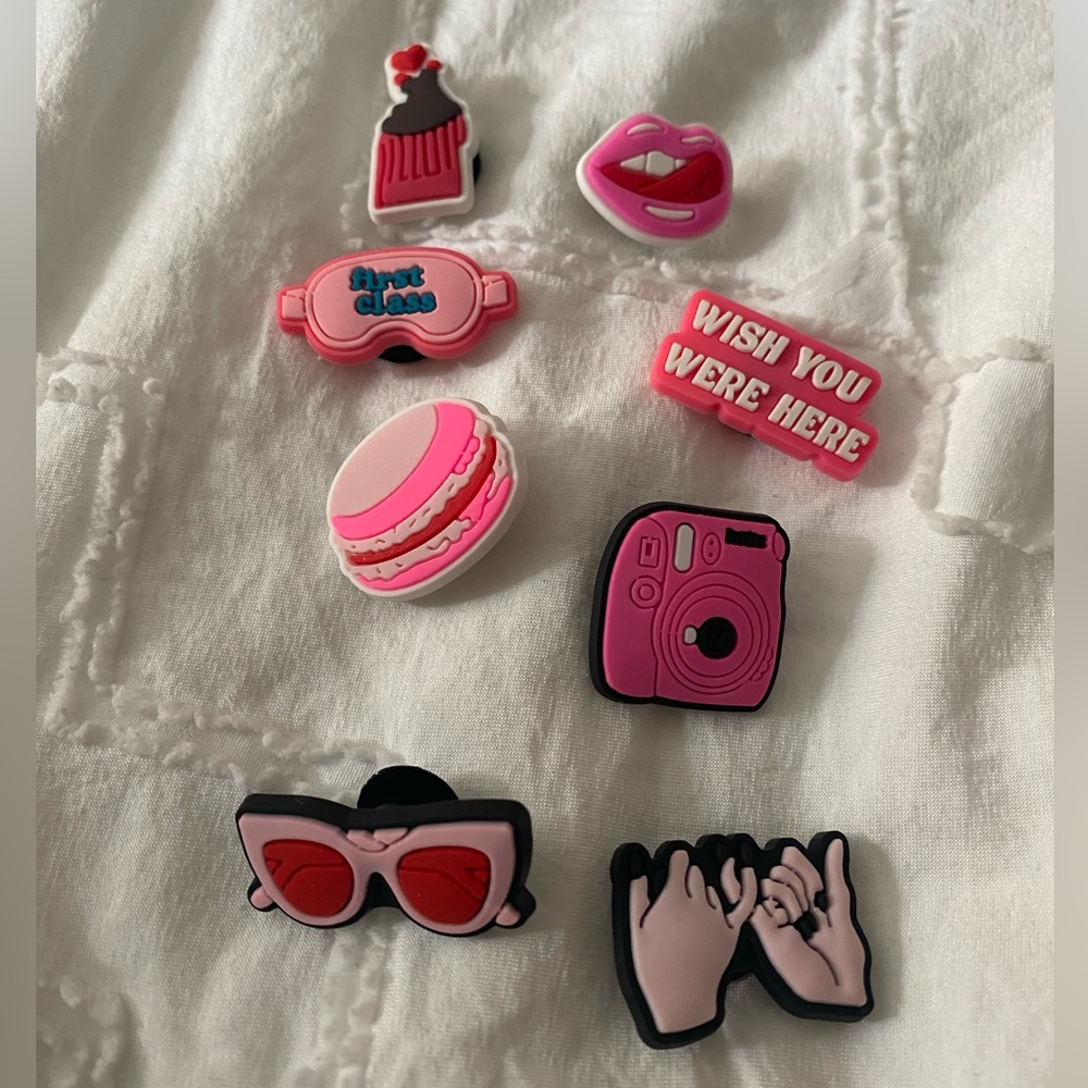 Croc charms